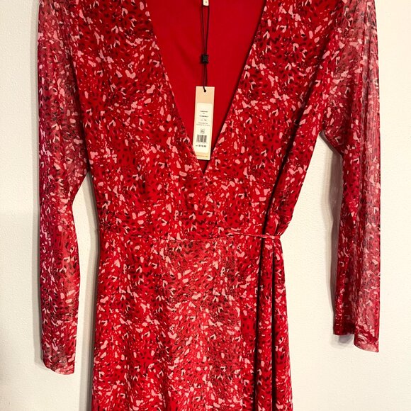NWT Red BCBGeneration Red Floral Long Sleeve Wrap Dress Size 16 Mesh - Picture 2 of 10
